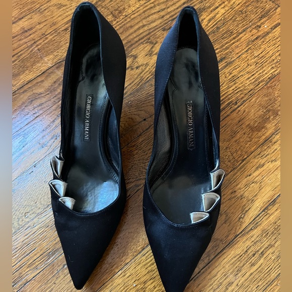 Giorgio Armani D’Orsay Satin Pointed Toe Heels - Picture 2 of 4